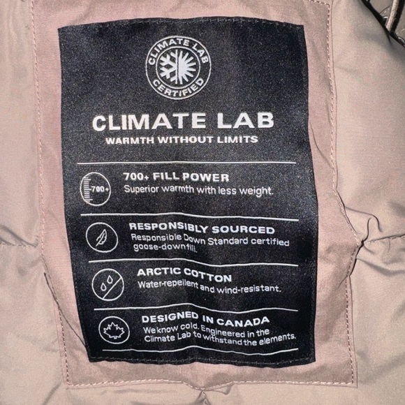 Aritzia Mont Blanc Wilfred Short Parka - Picture 5 of 7